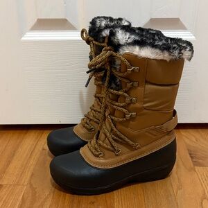 The north face Women's Brown and Black snow Boots